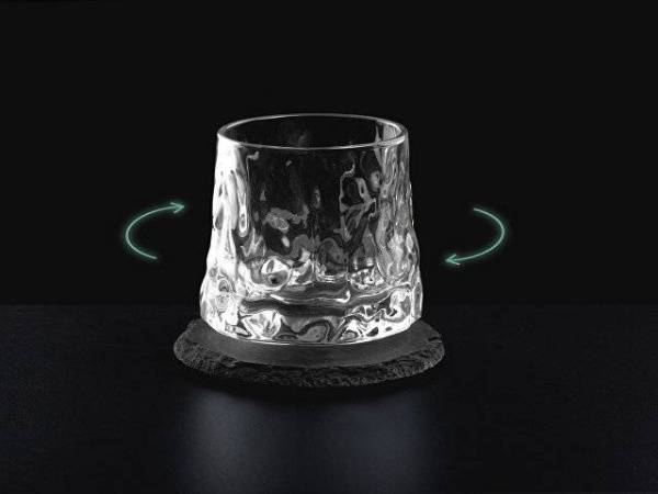 Вращающийся бокал для виски на сланцевом костере «Bromo»